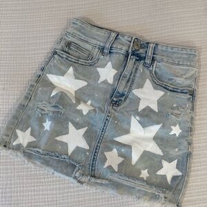 AMERICAN EAGLE CUSTOM WHITE STAR DENIM MINI SKIRT LIGHT WASH size:00